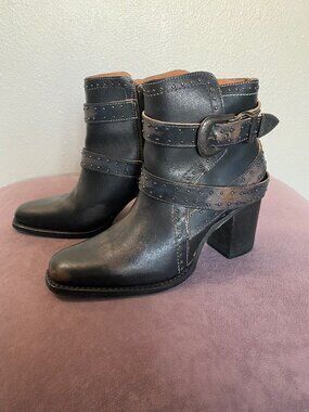 Freebird Patsy Black (Dark Brown) - Size 8 (Runs slightly large)